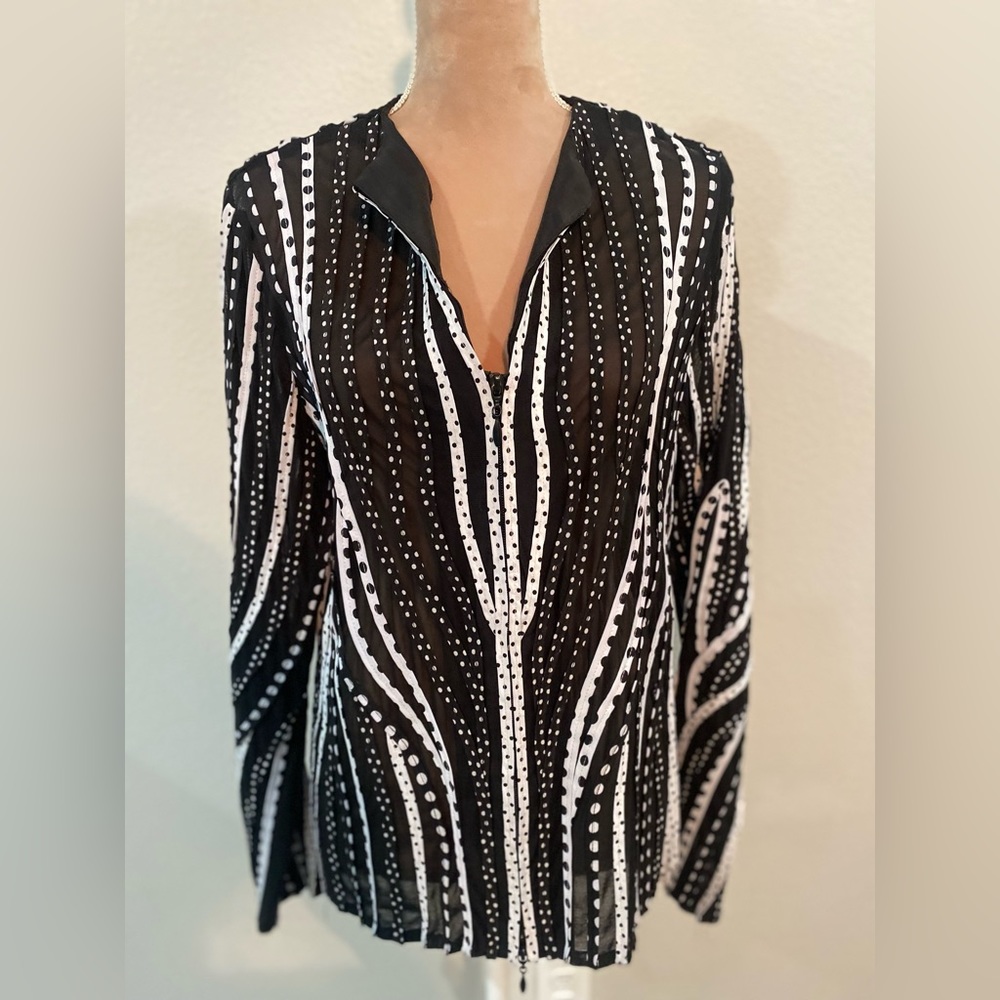Weavz Black and White Patterned Jacket